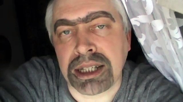 Мразь мужик передаёт привет всем