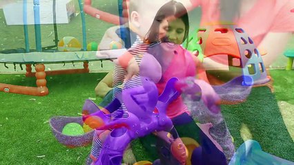 CUTE BABY PLAYGROUND PARK Little Tikes! Babies Little Ocean DisneyCarToys TWINS Video