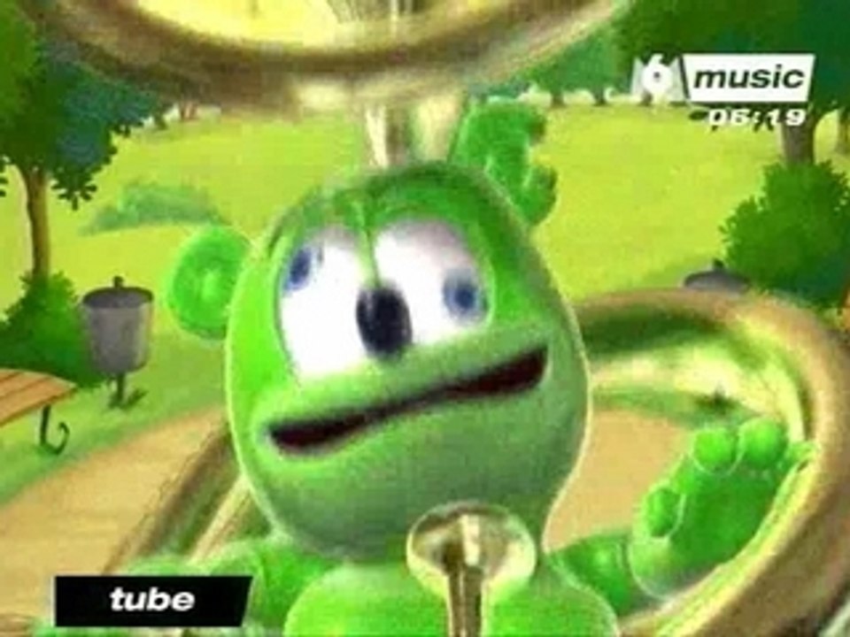 (clip) funnybear - funny bear