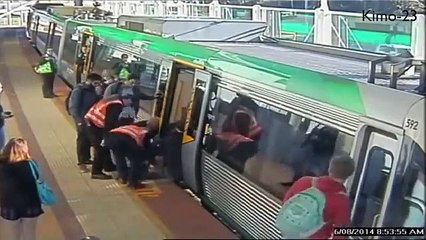 Pazzesco!!!! Potenza Umana Salva Uno Intrappolato Sotto Treno HD