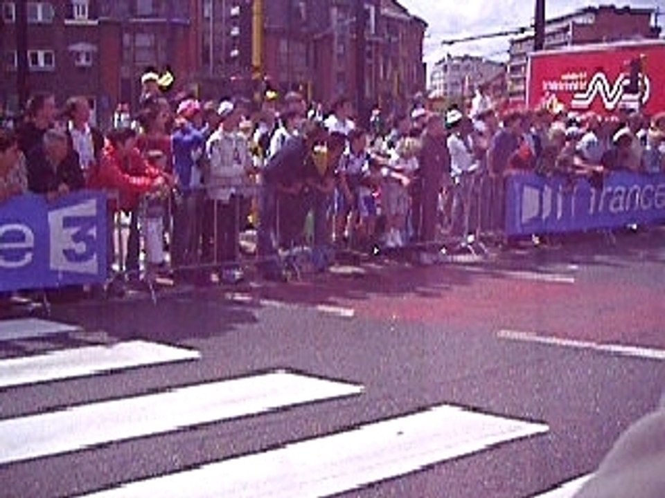 Tour de France 2007 / GAND/ caravane pneu