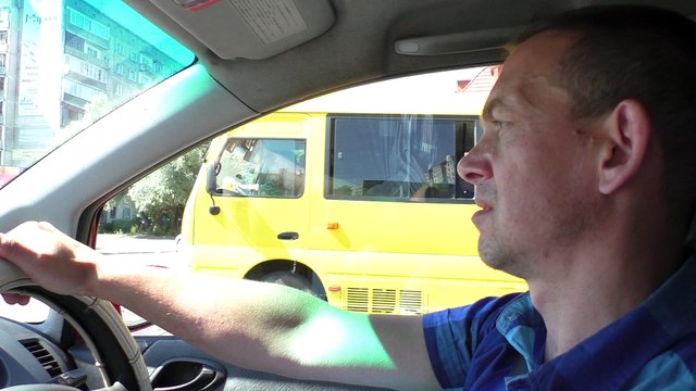 чуть не зацепило