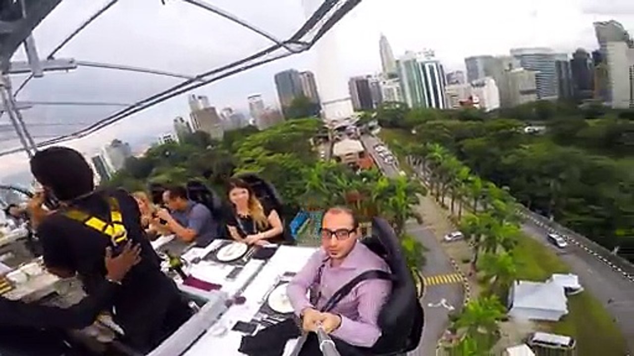 Extreme Dining In The Sky