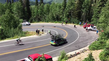 Accident du cycliste Matthew Brammeier contre une voiture sur le Tour de lUtah