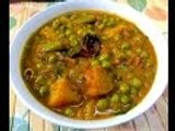 Aloo Mutter | Potato Peas Curry | Indian Main Course Recipe