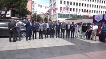 Manisa Valisi Bektaş, Yeni Görev Yeri Rize'ye Uğurlandı