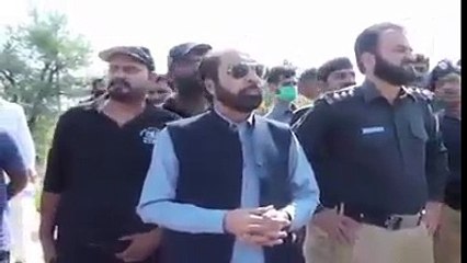 Pakistani Police Ka Zulm Live On Camera