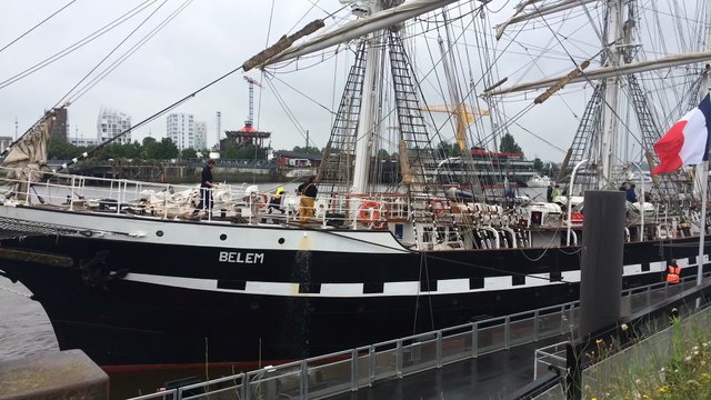 Le Belem quitte Nantes, son port d'attache