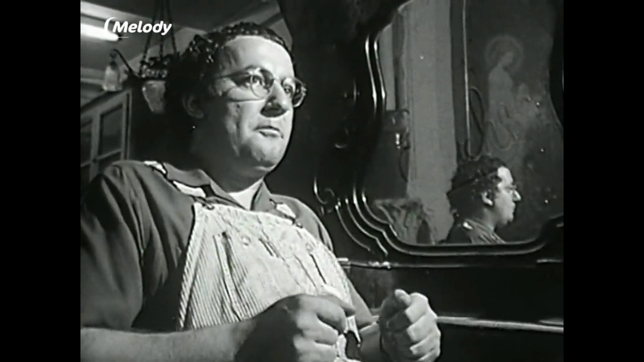 Coluche : "L'intelligence tout le monde en a pas la même quantité mais tout le monde est sûr d'en avoir assez !"