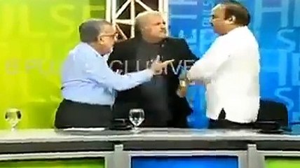 Zawal Shuda Qomain aur unki Nishania, Tariq Jameel Heart Touching Bayan
