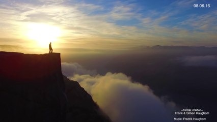 Une falaise suspendue à 640m au-dessus du vide ! Prekestolen (Pulpit Rock) from the air