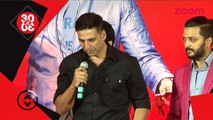 Akshay Kumar's reaction when asked about awards - Bollywood News - #TMT
