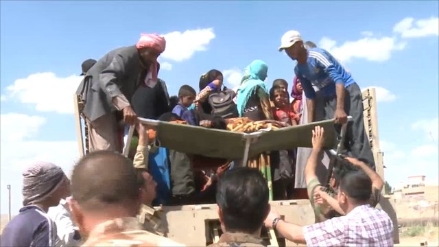 تقدم للقوات العراقية بالفلوجة واستمرار النزوح