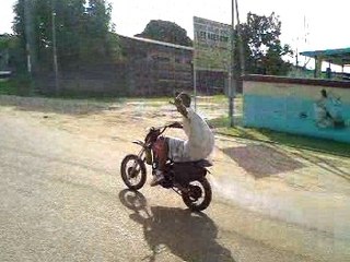 Andrew le biker de Nzeng