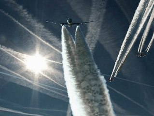 Chemtrails  Líneas en el cielo la guerra química secreta contra la humanidad