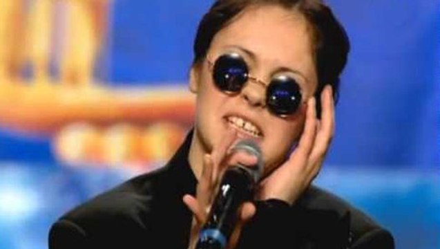 Шоу талантов - Олена Кравець - пародия. Она порвала зал! Готовьтесь посмеяться от души!