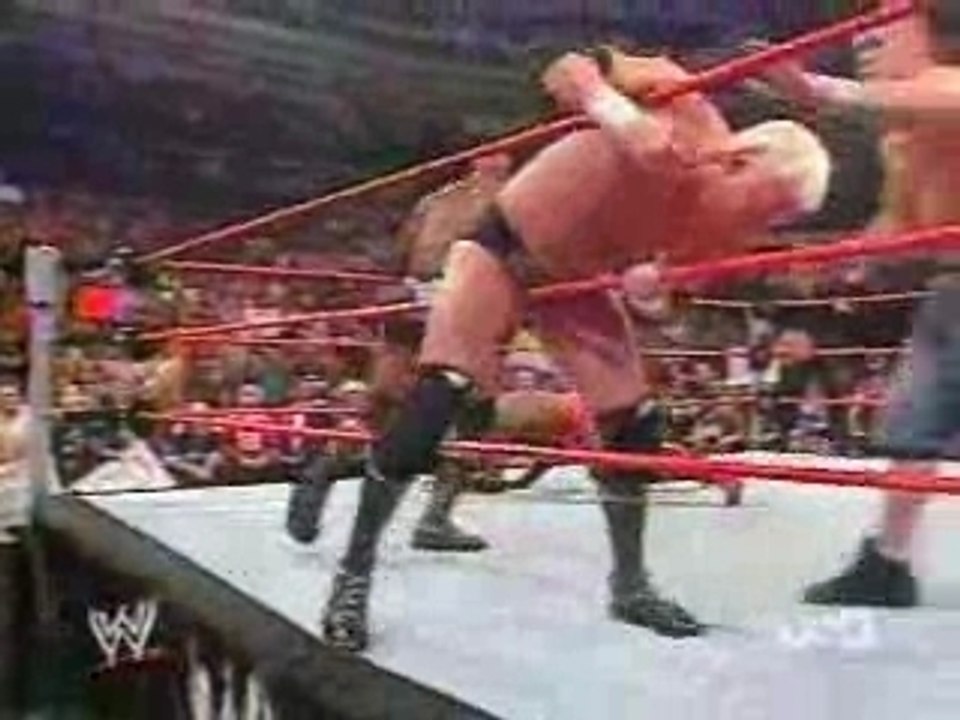 Raw is war