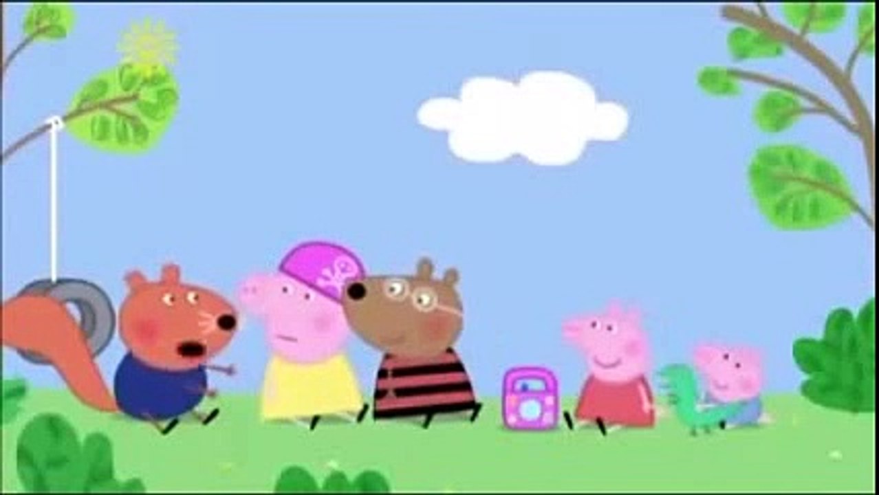Peppa Pig - Daddy Pig, the wasp and the ducks (clip)