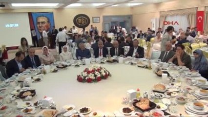 Kahramanmaraş Manisa'ya Atanan Kahramanmaraş Valisi'nden Protokole İftar Yemeği
