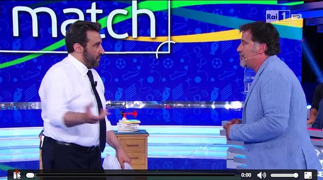 Flavio Insinna e le gag di Dario Cassini - 2° puntata de Il Grande Match - 11/06/2016