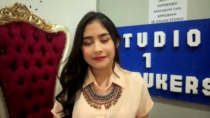 Download Video: OOTD Prilly Latuconsina