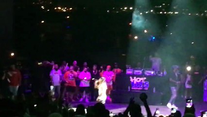 Lil Wayne - 'Go DJ' Live