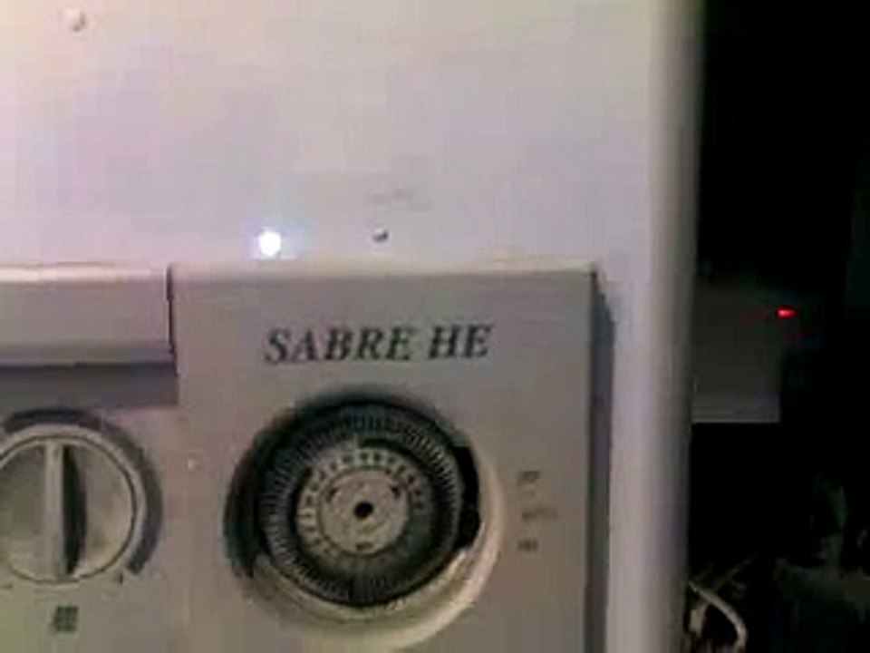 Sabre HE 25 Boiler lockout Solid Red LED pressure goes to zero in 15 minutes video Dailymotion