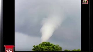 Tornado Hamburg  Windhose Wirbelsturm § Tornado über Hamburg Farmsen Wandsbek 11.06.2016 - 18.12 Uhr