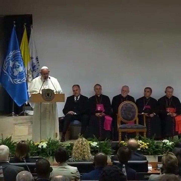 20. Pape François sur Instagram