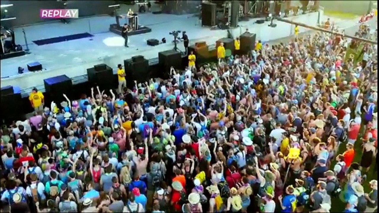 Bonnaroo 2016- Chvrches (Full)