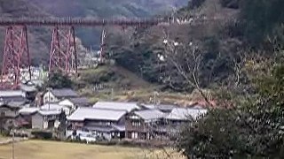 キハ４７型・餘部鉄橋へ！(海側中腹より)　　(2008.01.19)
