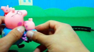 Peppa Pig Train Ride Mega Blocks Train Station Construction Set - Peppa Pig Toys English E
