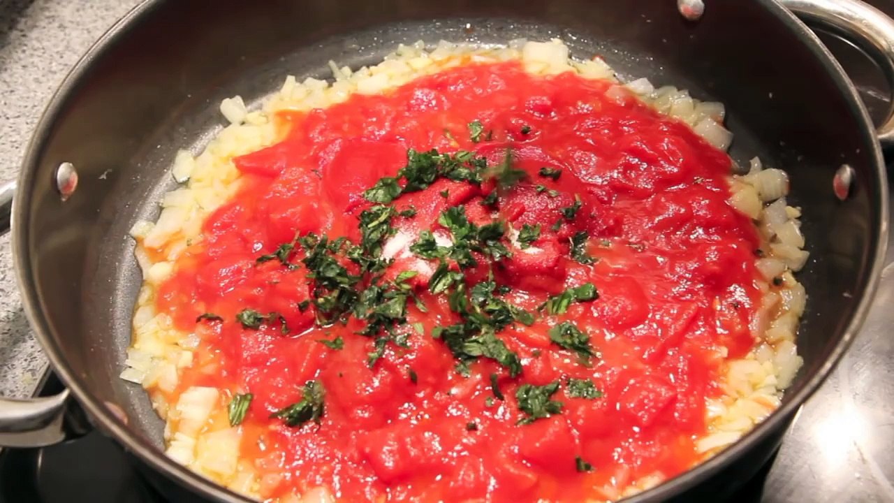 HOW TO MAKE PIZZA FROM SCRATCH- dough and sauce