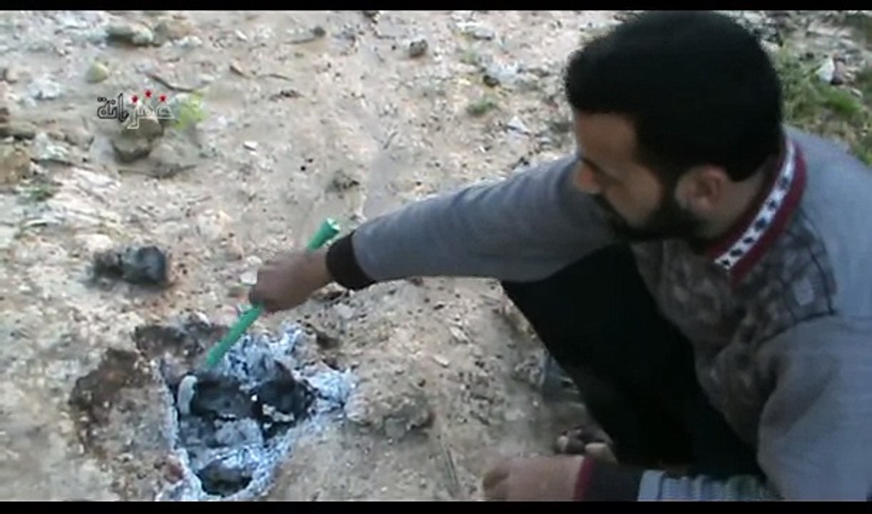 ريف حمص::قرية الزعفرانة القنابل الفسفورية 26-12-2012