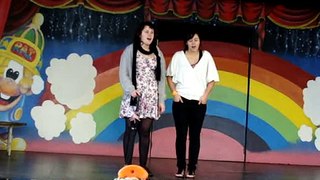 Anna singing Draw me Nearer at Rainbows End 27-08-2010 2-23-32 p.m..MPG