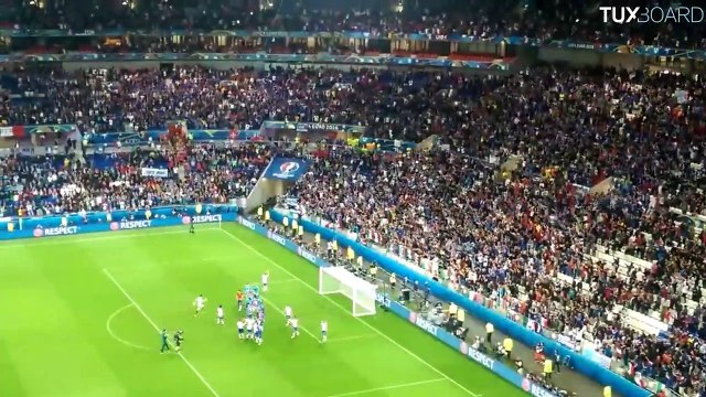 Euro 2016 : Célébration ratée de Buffon après Belgique-Italie