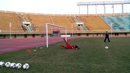 Syeda Mahpara Shahid Training Pakistan Women Team Goalkeeper