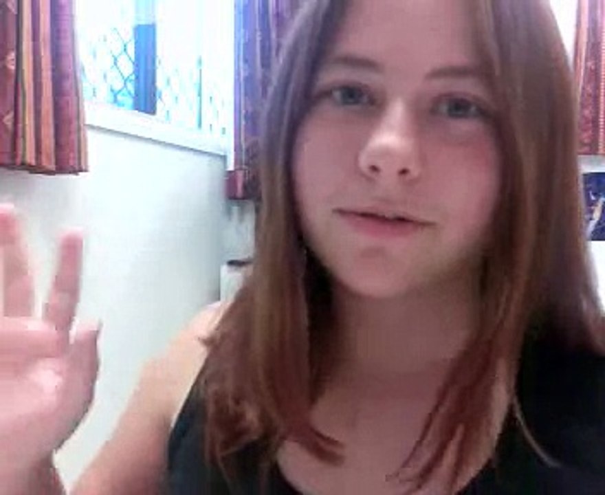 Mini Challenge: 10 Random Facts about YOU.