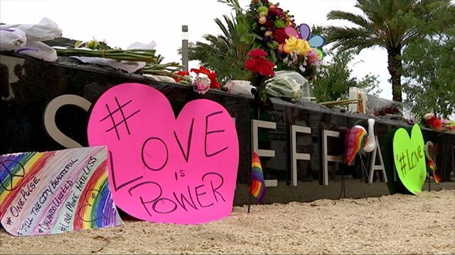 Tuerie d'Orlando: Premier grand rassemblement en hommage aux victimes - Le 14/06/2016 à 13h00