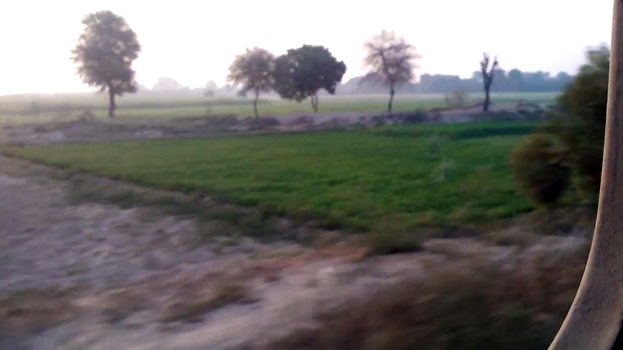 Railways_8dn Tezgam Express in Full mood