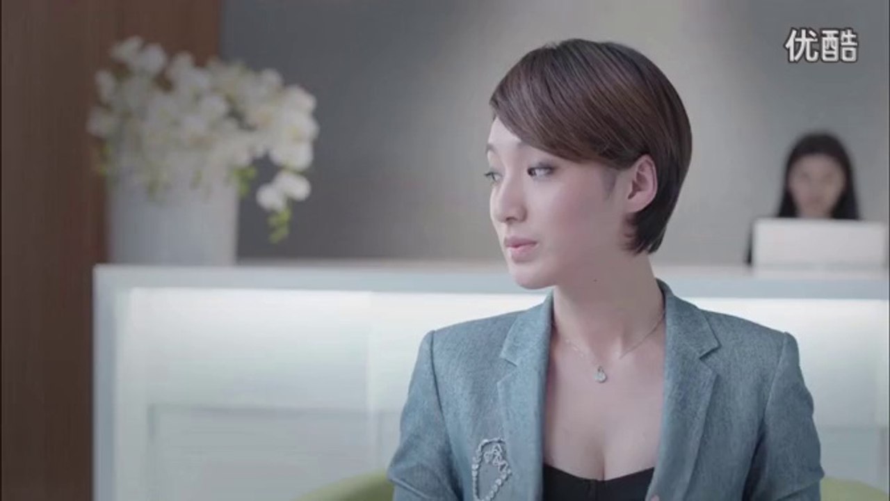 美女比胸大搞笑视频合集