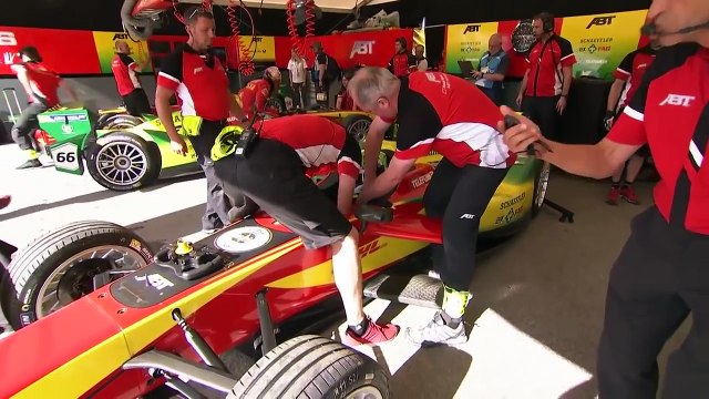 Comparaison des ravitaillements entre compétitions automobiles : Formule 1, Formule 1, 24h du mans...