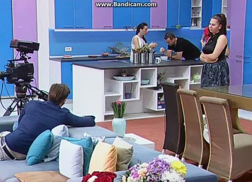 Adriana si Valentin pe pauza de publicitate 14.06.2016 mpfm 5