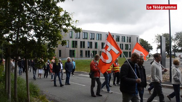 Quimperlé. 250 manifestants à l'hôtel communautaire