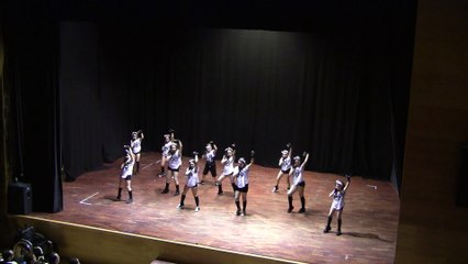 Banji - Festival Fin de Curso Las Zapatillas Rojas 2016