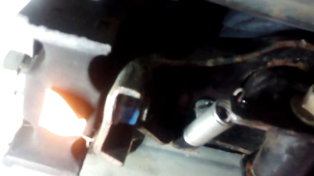 Nissan Micra k11 gear stick return spring fix