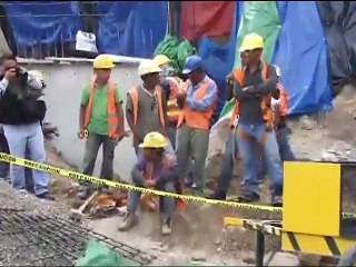 Varias personas soterradas en la construcción de un supermercado en Tegucigalpa