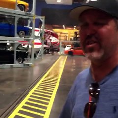 Dennis McCarthy présente les stars à moteur de Fast & Furious 8