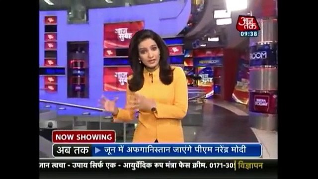 Un uomo ubriaco cade nella gabbia dei leoni