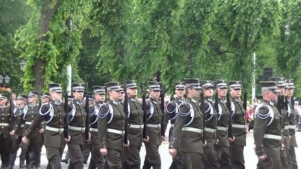 день памяти жертв депортаций в Латвии 14 июня 2016 процессия